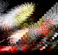 Sydney Harbour New Years Eve Fireworks Dinner Cruises - Accommodation Main Beach