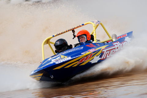 V8 Superboats - Accommodation Main Beach 0