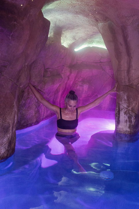 Winter Bliss - Deep Blue Hot Springs Warrnambool - Accommodation Main Beach 0