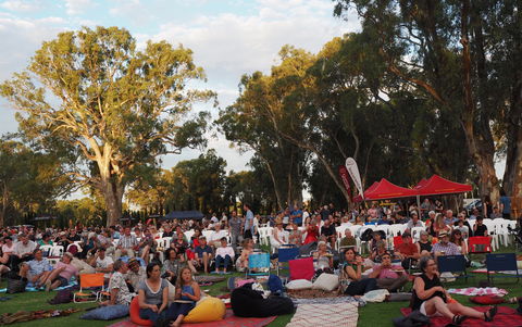 Fleurieu Film Festival - Accommodation Main Beach 1