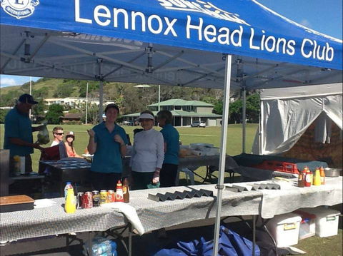 Lennox Community Markets - Accommodation Main Beach 0