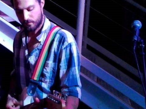 Live Music At Roths Wine Bar - Accommodation Main Beach 3