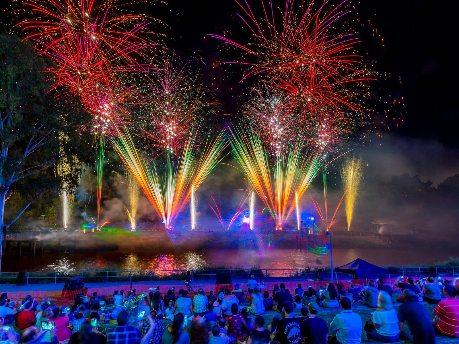 Ipswich QLD Accommodation Main Beach