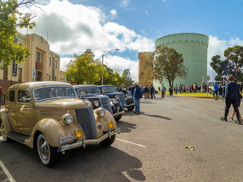 Australian Art Deco Festival Leeton - Accommodation Main Beach 2