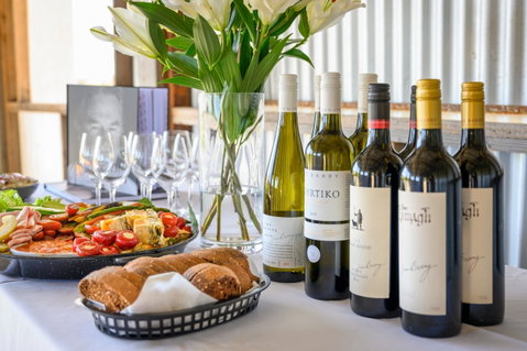 Four Seasons In The Armagh Vineyard - Accommodation Main Beach 6