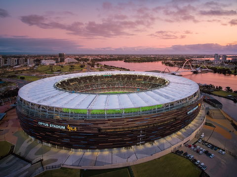 Fremantle Dockers V West Coast Eagles - AFL Round 7 - Accommodation Main Beach 1