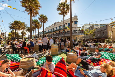 Manly Jazz - Accommodation Main Beach 2