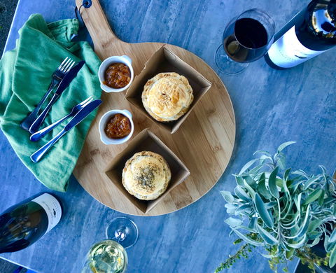 Aged Wine And Vintage Pies - Accommodation Main Beach 1