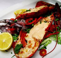 The Lighthouse Seafood Restaurant  Bar - Accommodation Main Beach