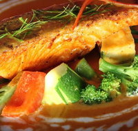 Le Lerd Thai Restaurant - Accommodation Main Beach