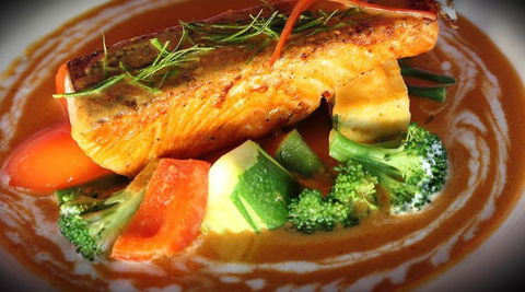 Le Lerd Thai Restaurant - Accommodation Main Beach 0