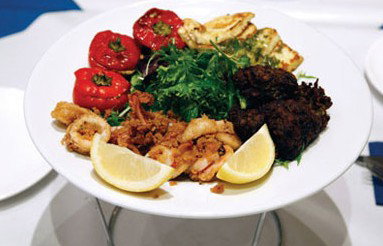 Pericles Greek Tavern - Accommodation Main Beach 0