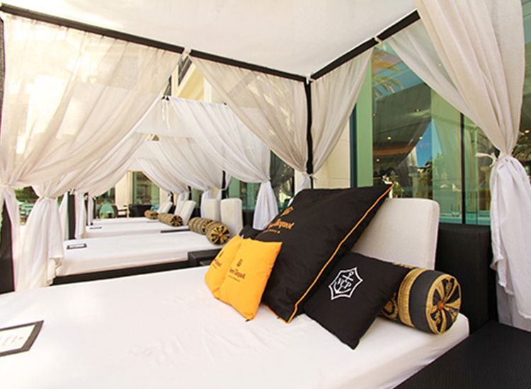 Main Beach Accommodation