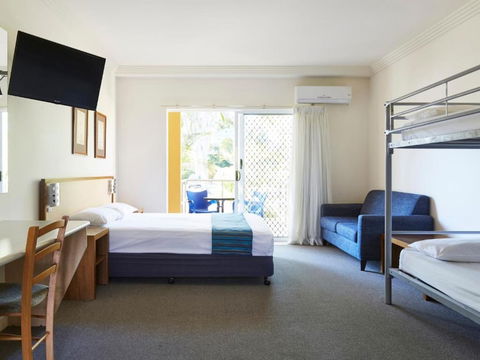 NRMA Treasure Island Holiday Resort - Accommodation Main Beach 3