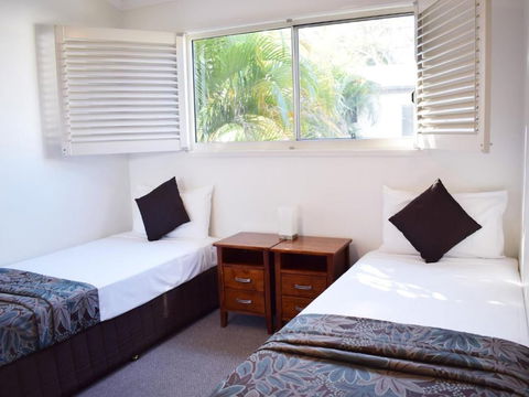 NRMA Treasure Island Holiday Resort - Accommodation Main Beach 2