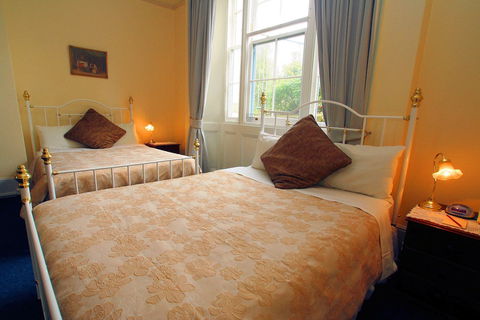 The Lodge On Elizabeth - Accommodation Main Beach 5