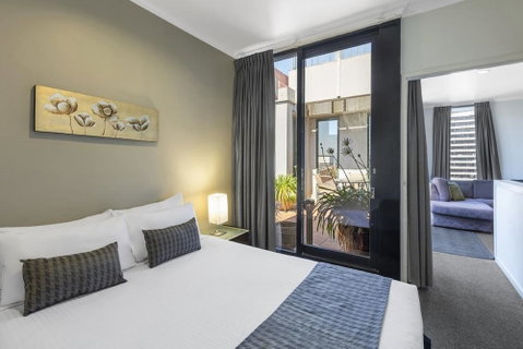 Riverside Apartments Melbourne - Accommodation Main Beach 6