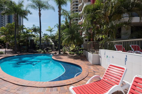 Alexander Holiday Apartments - Accommodation Main Beach 6