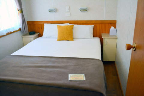 Nitmiluk Chalets - Accommodation Main Beach 3