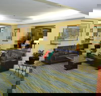 Devere Hotel - Accommodation Main Beach