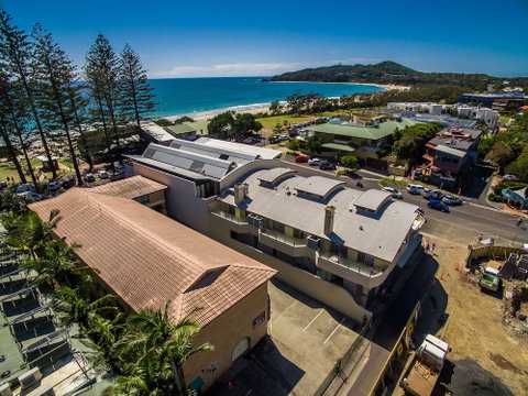Bay Motel - Accommodation Main Beach 2