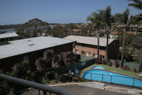 Sapphire Waters Motor Inn - Accommodation Main Beach 4