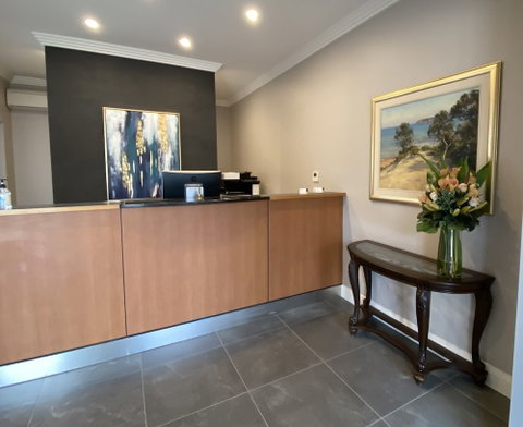 Sunseeker Motor Inn - Accommodation Main Beach 5