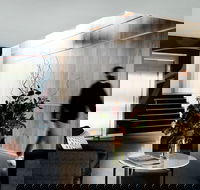 Flinders Hotel - Accommodation Main Beach