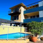 Caribbean Motel - Accommodation Main Beach 0