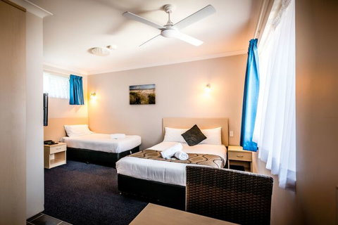 Park Beach Resort Motel - Accommodation Main Beach 7