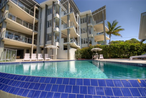 Rainbow Ocean Palms Resort - Accommodation Main Beach 6