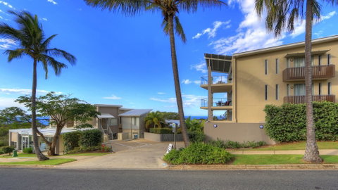 Rainbow Ocean Palms Resort - Accommodation Main Beach 4