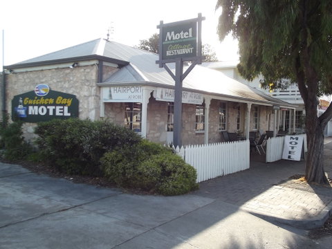 Guichen Bay Motel - Accommodation Main Beach 0