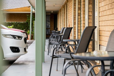 Garden City Motor Inn - Accommodation Main Beach 1