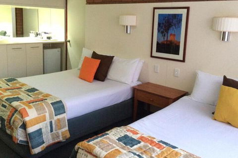 Alice In The Territory - Accommodation Main Beach 5