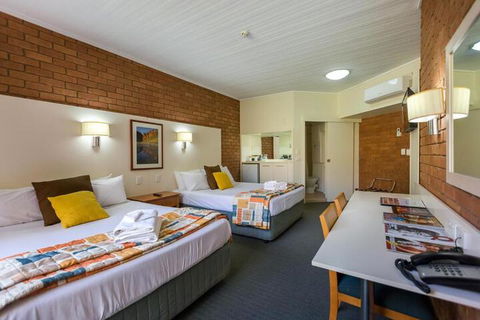 Alice In The Territory - Accommodation Main Beach 3
