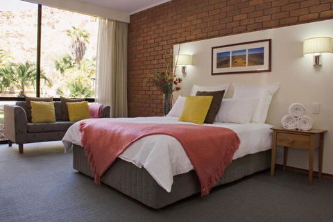 Alice In The Territory - Accommodation Main Beach 1