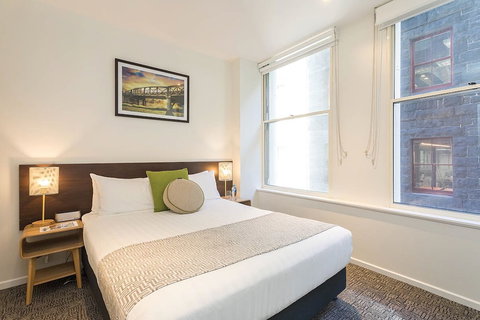 Quest On William - Accommodation Main Beach 5