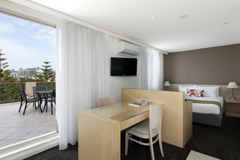 Coogee Sands Hotel And Apartments - Accommodation Main Beach 5
