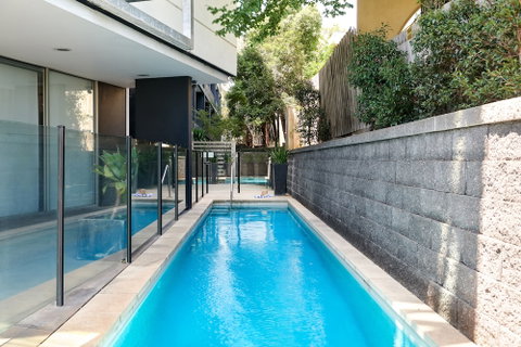 Punthill Knox - Accommodation Main Beach 1