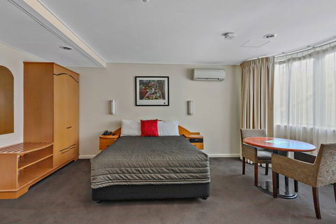 Morgans Boutique Hotel - Accommodation Main Beach 4