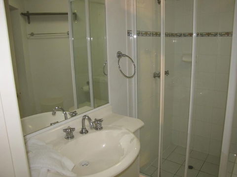 Windsurfer Resort - Accommodation Main Beach 6