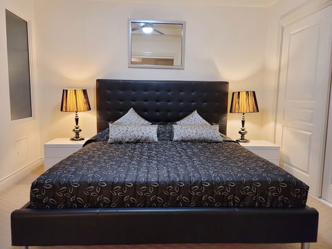 Macarthur Chambers - Accommodation Main Beach 5