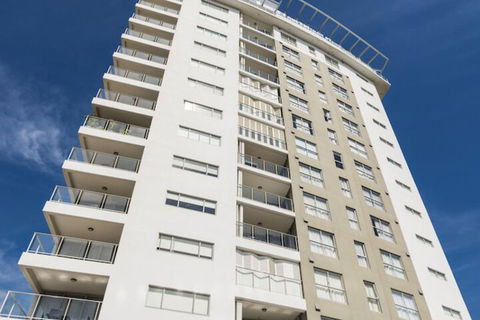 Oaks Ipswich Aspire Suites - Accommodation Main Beach 3