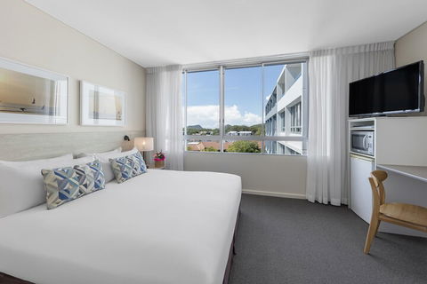 Oaks Nelson Bay Lure Suites - Accommodation Main Beach 7