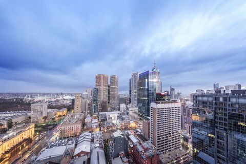 Oaks Melbourne On Lonsdale Suites - Accommodation Main Beach 3