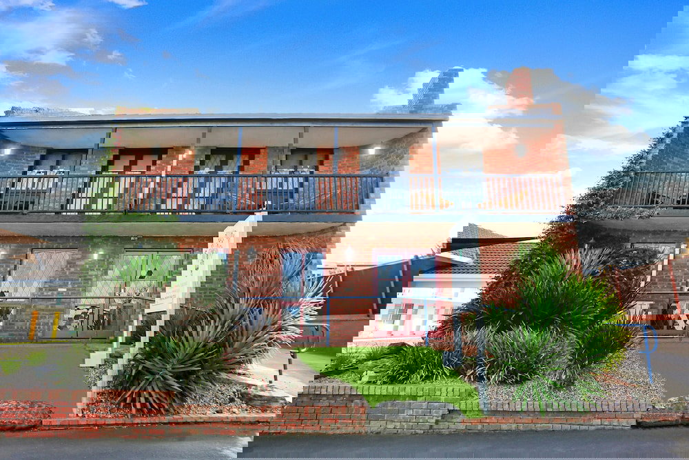 Warrnambool VIC Accommodation Main Beach