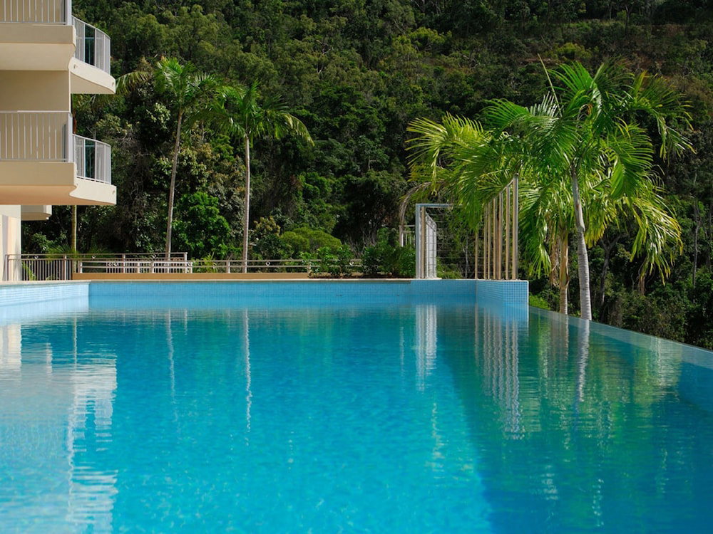 Airlie Beach QLD Accommodation Main Beach