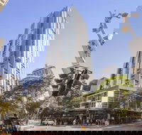 Oaks Brisbane Festival Suites - Accommodation Main Beach