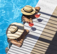 Coral Sea Marina Resort - Accommodation Main Beach